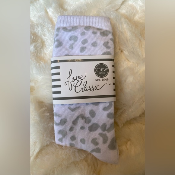 💟FUN SOCKS🌀Crew Style Soft & Neutral Animal Print Socks ✳️ - Picture 3 of 11